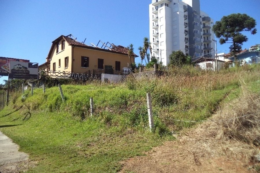 Terreno com 630m², no bairro São José em Caxias do Sul para Alugar