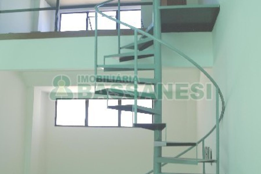 Loja com 65m², 1 vaga, no bairro Pio X em Caxias do Sul para Alugar ou Comprar