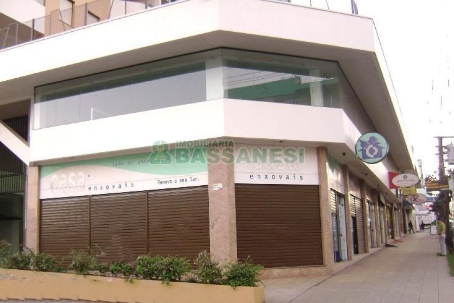 Loja com 65m², 1 vaga, no bairro Pio X em Caxias do Sul para Alugar ou Comprar