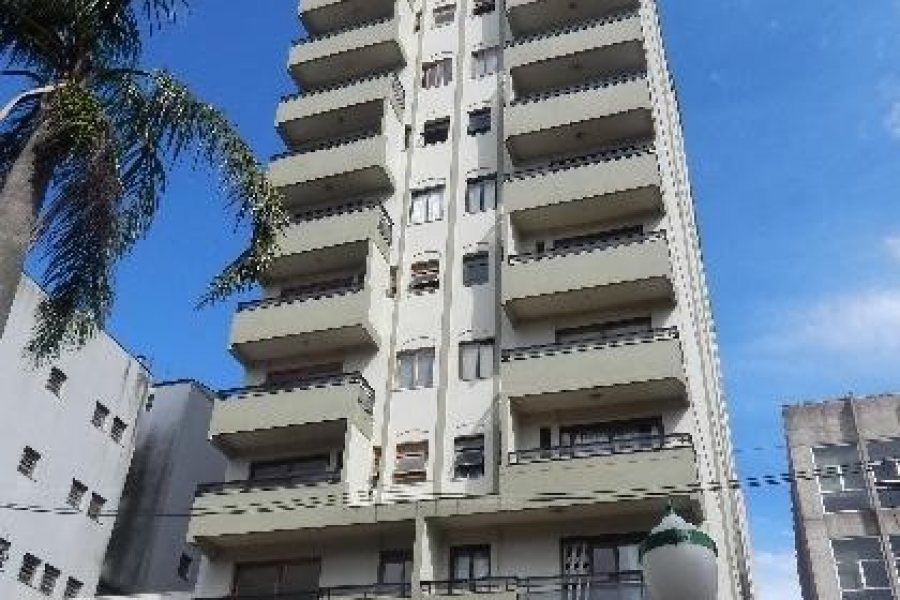 Sala com 30m², no bairro Centro em Caxias do Sul para Alugar