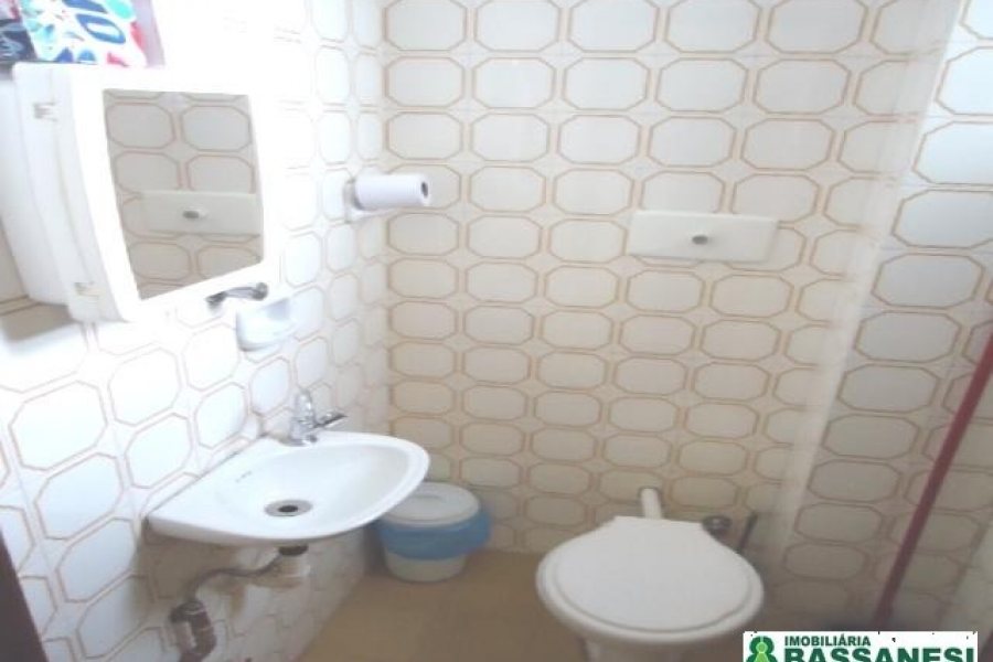 Sala com 30m², no bairro Centro em Caxias do Sul para Alugar