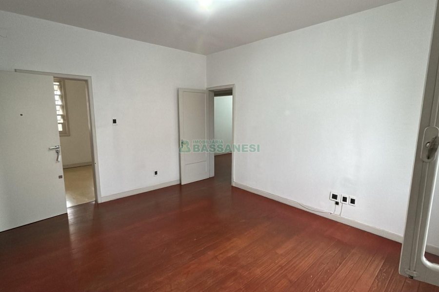 Sala com 85m², no bairro Centro em Caxias do Sul para Alugar