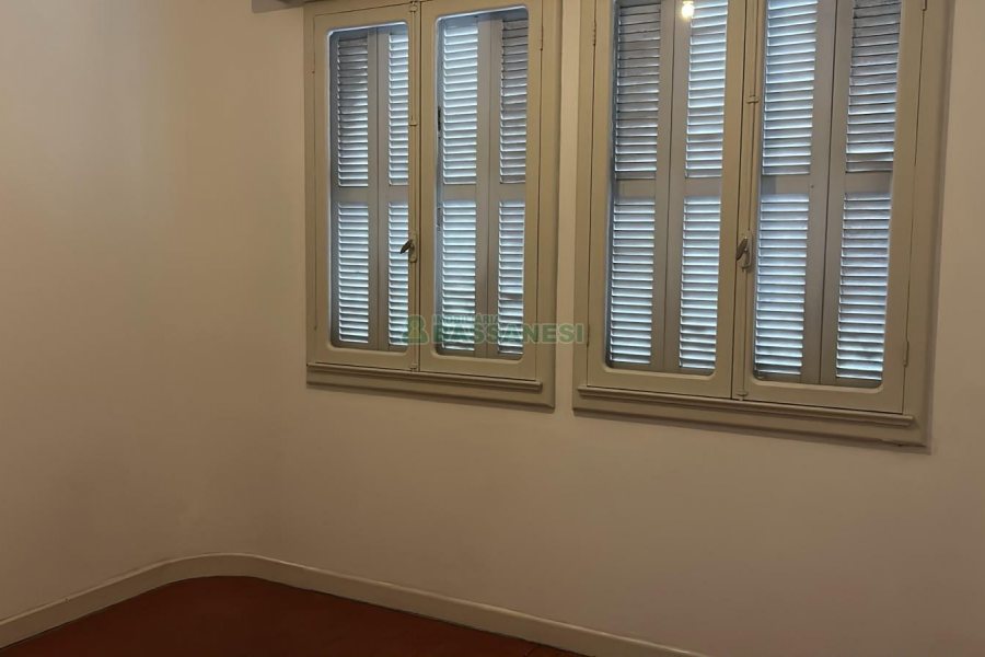 Sala com 85m², no bairro Centro em Caxias do Sul para Alugar