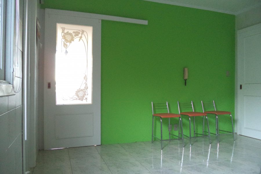 Apto Mobiliado com 97m², 2 dormitórios, 1 vaga, no bairro Panazzolo em Caxias do Sul para Alugar