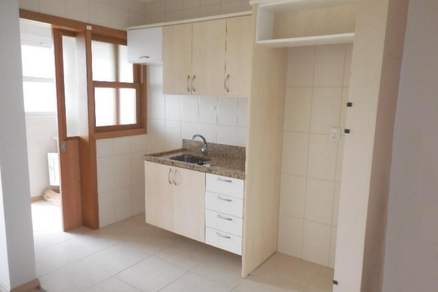 Apartamento com 103m², 2 dormitórios, 1 vaga, no bairro Centro em Caxias do Sul para Alugar