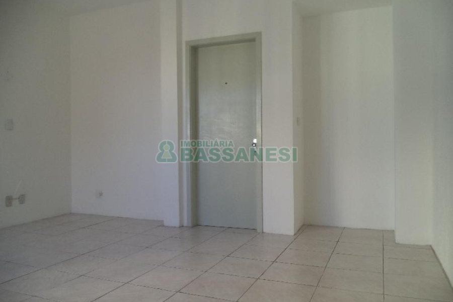 Sala com 30m², no bairro Centro em Caxias do Sul para Alugar