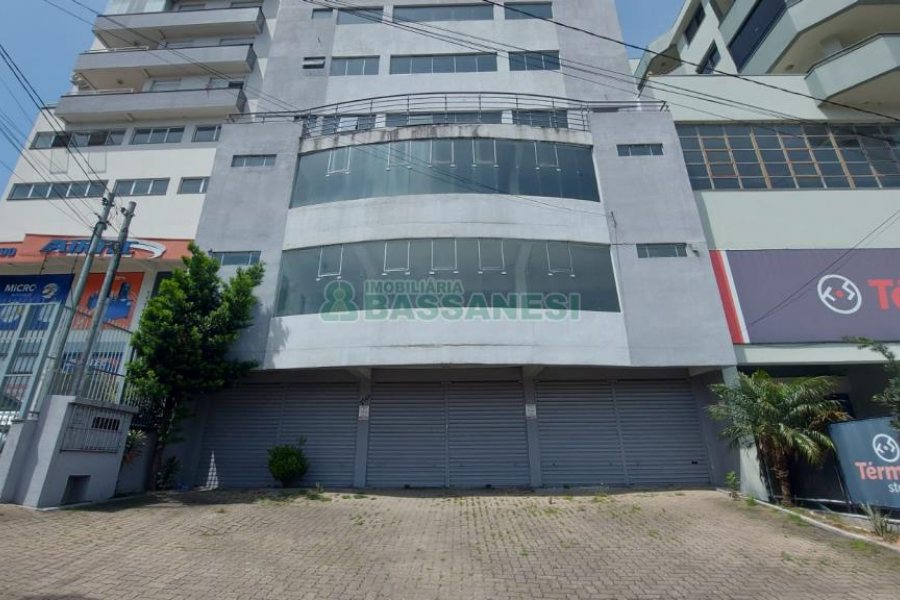 Loja com 285m², no bairro Universitário em Caxias do Sul para Alugar