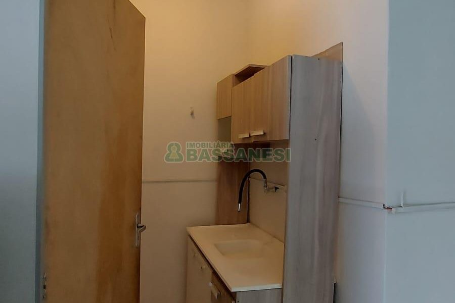 Loja com 285m², no bairro Universitário em Caxias do Sul para Alugar