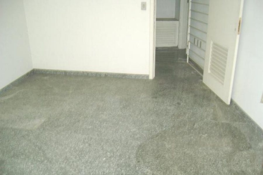 Sala com 33m², no bairro Centro em Caxias do Sul para Alugar