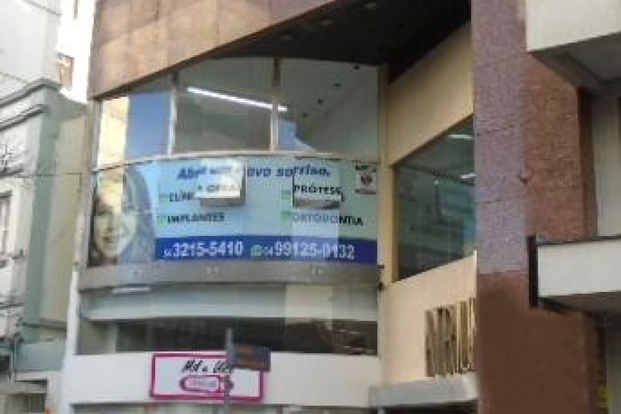 Sala com 33m², no bairro Centro em Caxias do Sul para Alugar