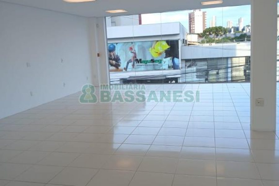 Loja com 380m², no bairro Santa Catarina em Caxias do Sul para Alugar