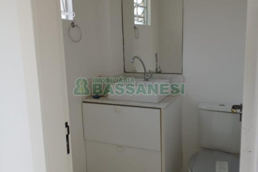 Loja com 380m², no bairro Santa Catarina em Caxias do Sul para Alugar