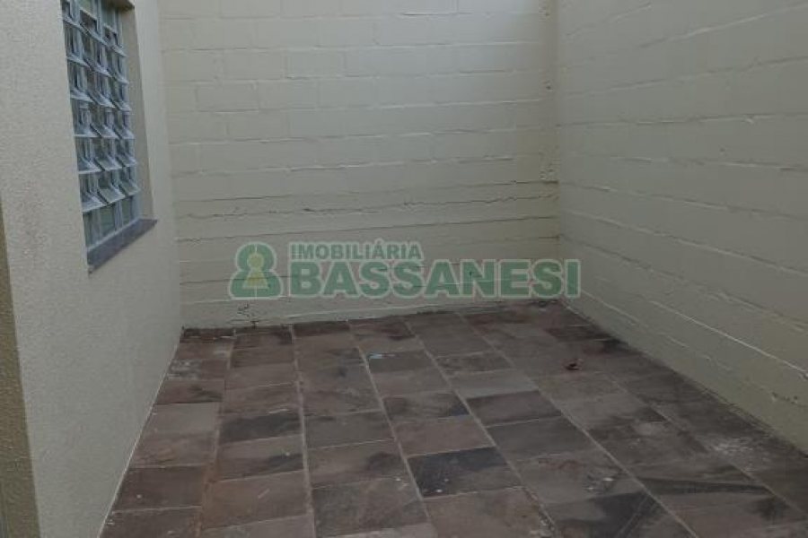 Loja com 380m², no bairro Santa Catarina em Caxias do Sul para Alugar