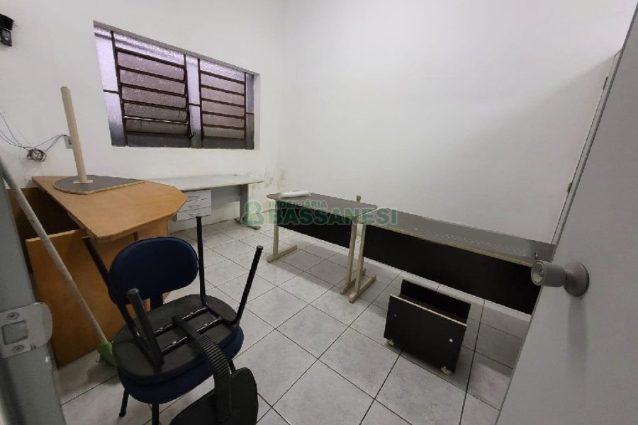 Loja com 22m², no bairro Bela Vista em Caxias do Sul para Alugar