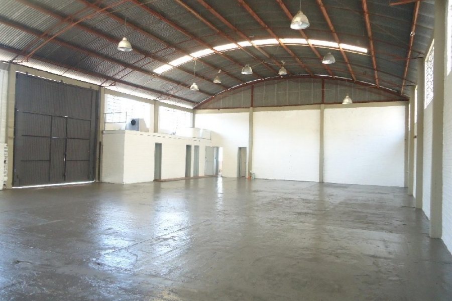 Pavilhão com 523m², no bairro São José em Caxias do Sul para Comprar