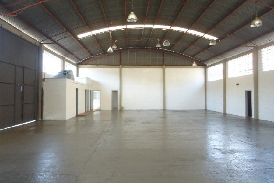 Pavilhão com 523m², no bairro São José em Caxias do Sul para Comprar