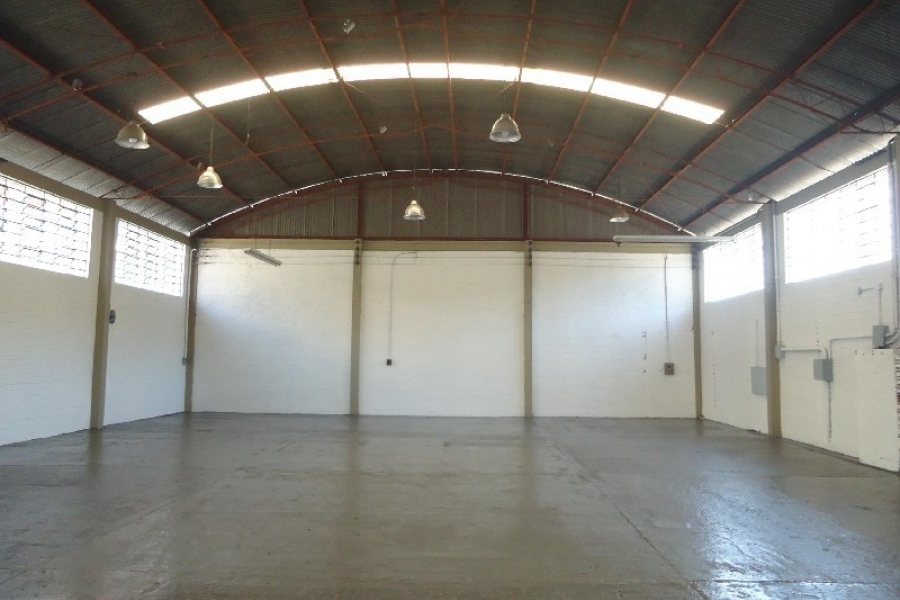 Pavilhão com 523m², no bairro São José em Caxias do Sul para Comprar