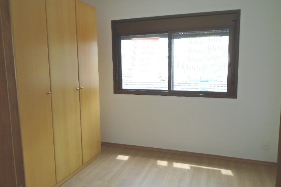 Apartamento com 40m², 1 dormitório, 1 vaga, no bairro Lourdes em Caxias do Sul para Alugar