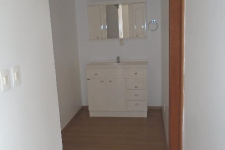 Apartamento com 40m², 1 dormitório, 1 vaga, no bairro Lourdes em Caxias do Sul para Alugar