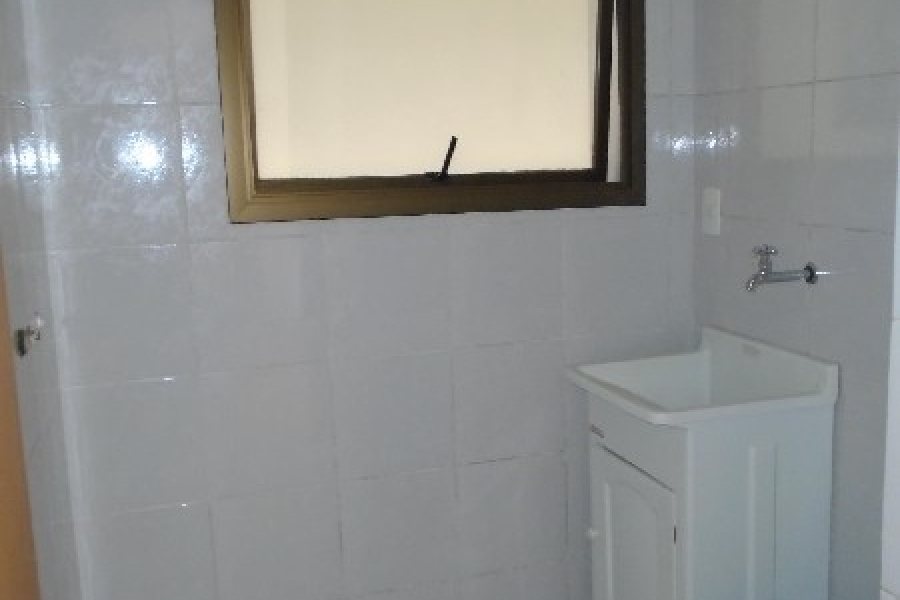 Apartamento com 40m², 1 dormitório, 1 vaga, no bairro Lourdes em Caxias do Sul para Alugar