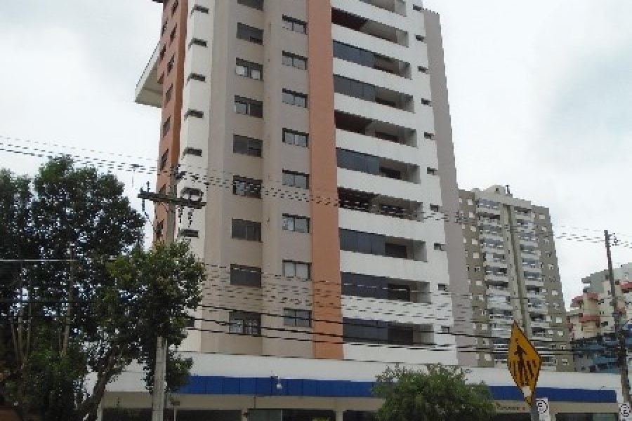 Apartamento com 40m², 1 dormitório, 1 vaga, no bairro Lourdes em Caxias do Sul para Alugar
