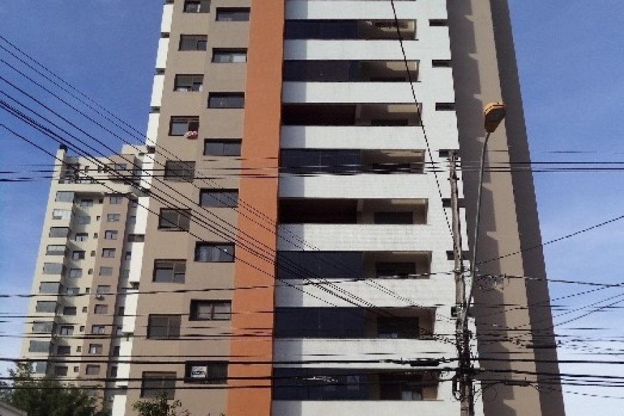 Apartamento com 40m², 1 dormitório, 1 vaga, no bairro Lourdes em Caxias do Sul para Alugar