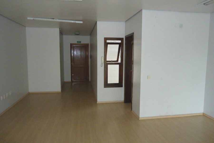 Sala com 65m², no bairro Centro em Caxias do Sul para Comprar