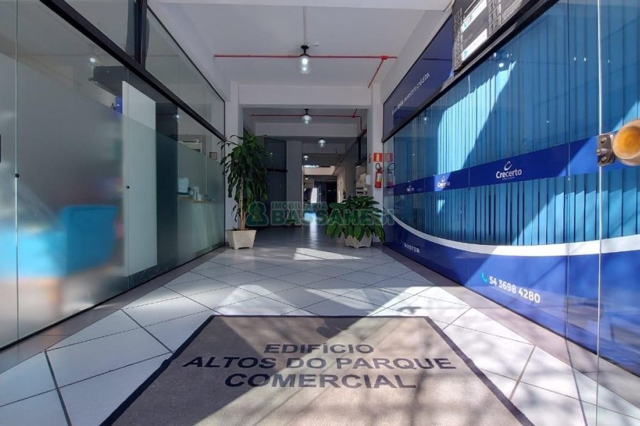 Sala com 45m², no bairro Centro em Caxias do Sul para Comprar