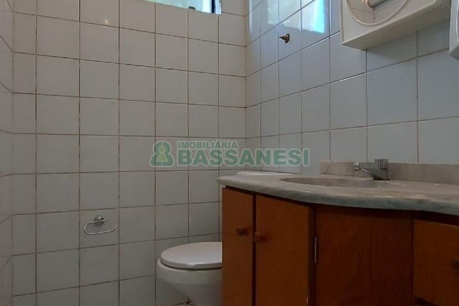Sala com 45m², no bairro Centro em Caxias do Sul para Comprar