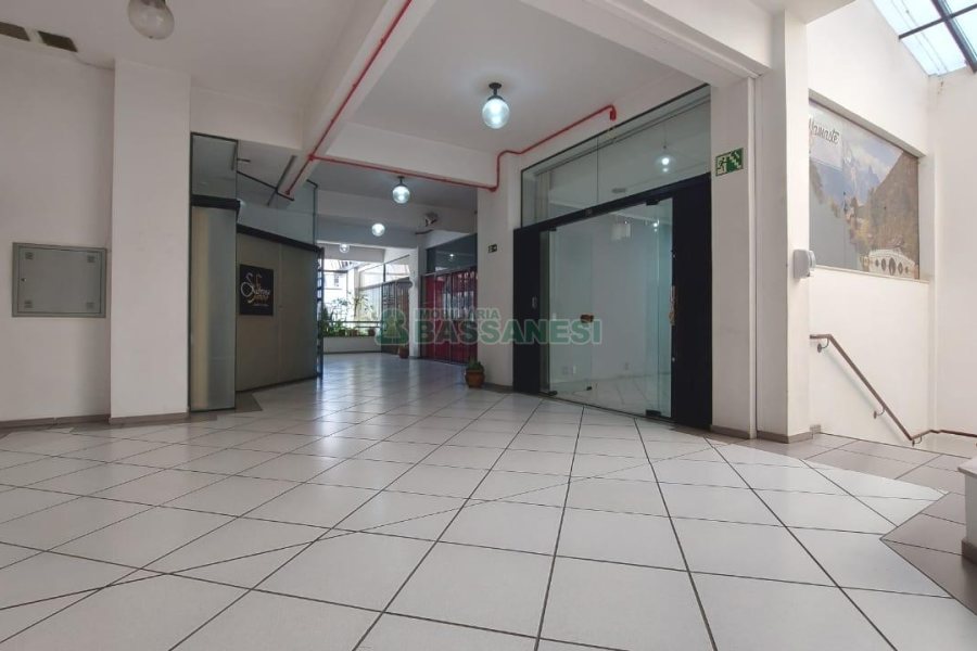 Sala com 45m², no bairro Centro em Caxias do Sul para Comprar