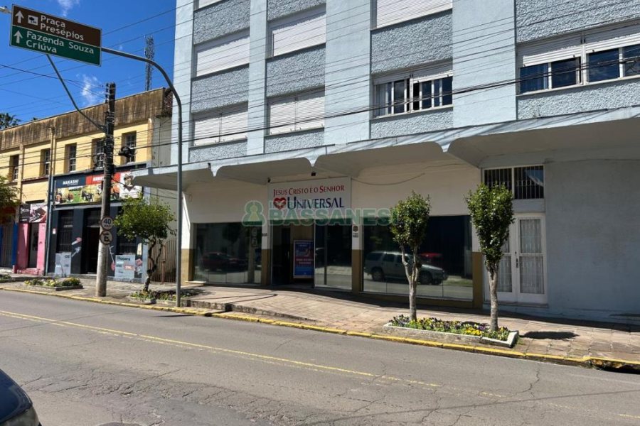 Loja com 1058m², no bairro Ana Rech em Caxias do Sul para Comprar