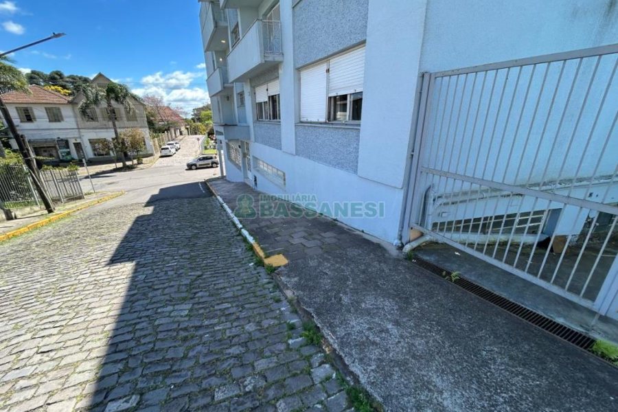 Loja com 1058m², no bairro Ana Rech em Caxias do Sul para Comprar