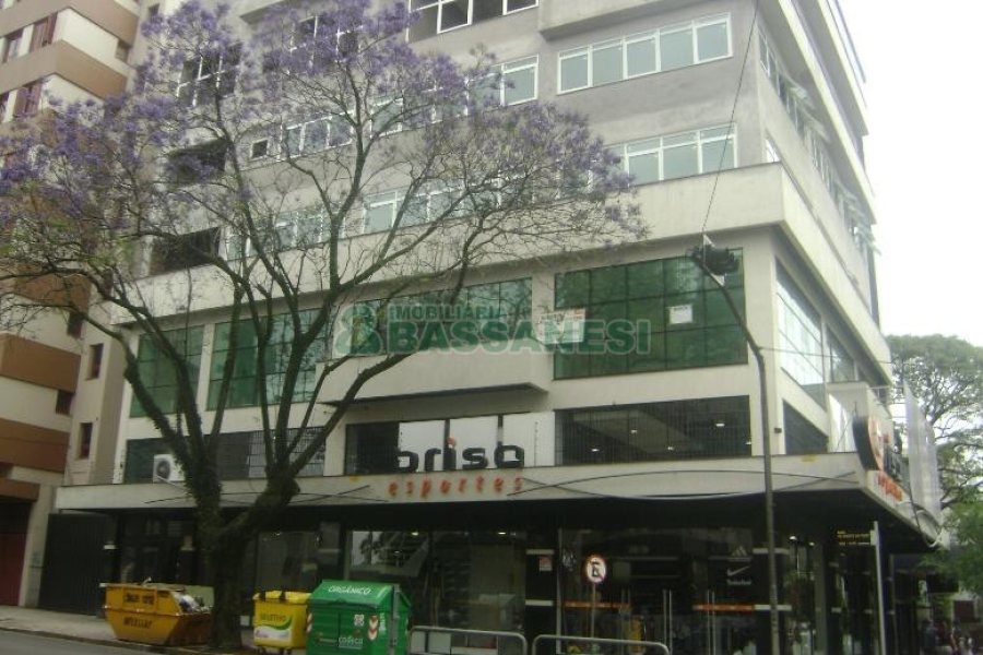 Sala Mobiliada com 172m², no bairro Centro em Caxias do Sul para Alugar