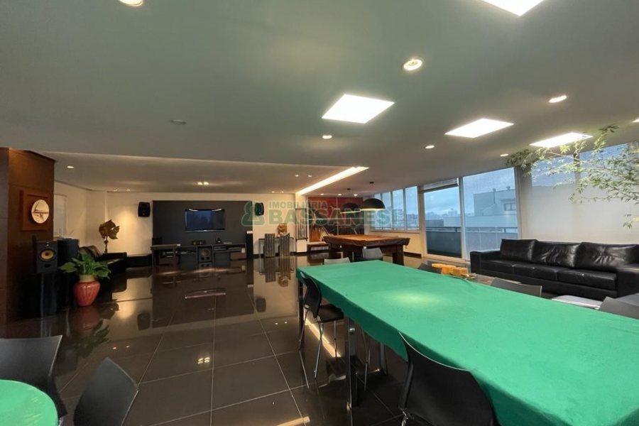 Sala Mobiliada com 172m², no bairro Centro em Caxias do Sul para Alugar