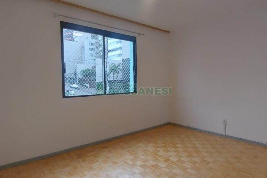 Apartamento com 80m², 2 dormitórios, no bairro Madureira em Caxias do Sul para Alugar
