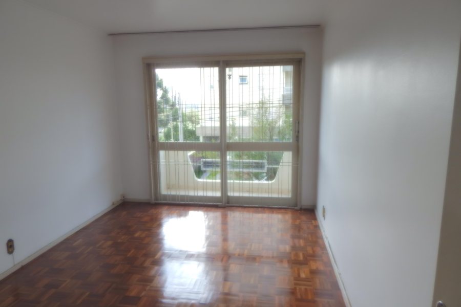 Apartamento com 100m², 3 dormitórios, 1 vaga, no bairro Pio X em Caxias do Sul para Comprar