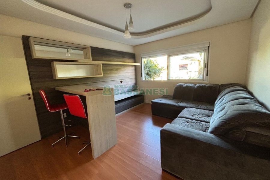 Apto Mobiliado com 82m², 2 dormitórios, 3 vagas, no bairro Petrópolis em Caxias do Sul para Alugar