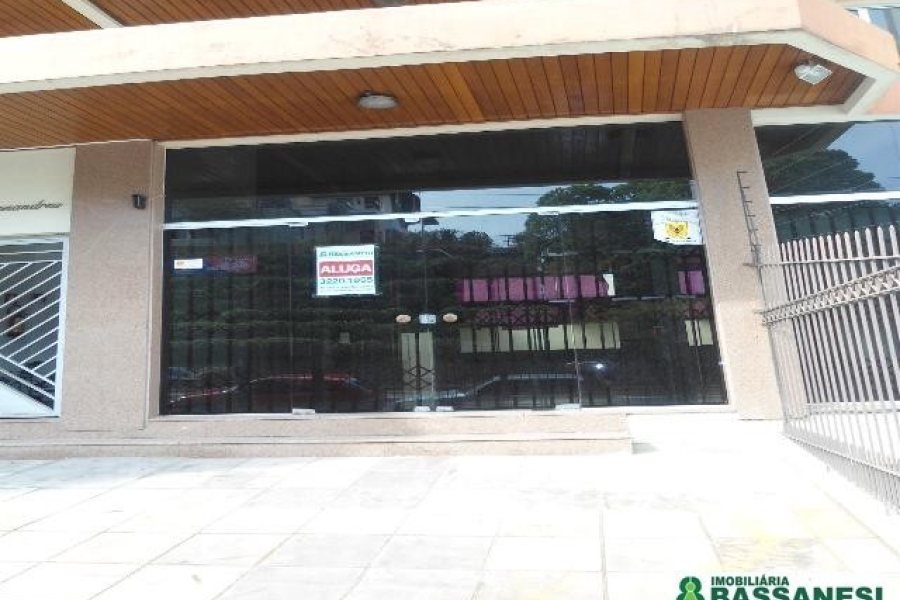 Loja com 179m², 3 vagas, no bairro Lourdes em Caxias do Sul para Alugar ou Comprar
