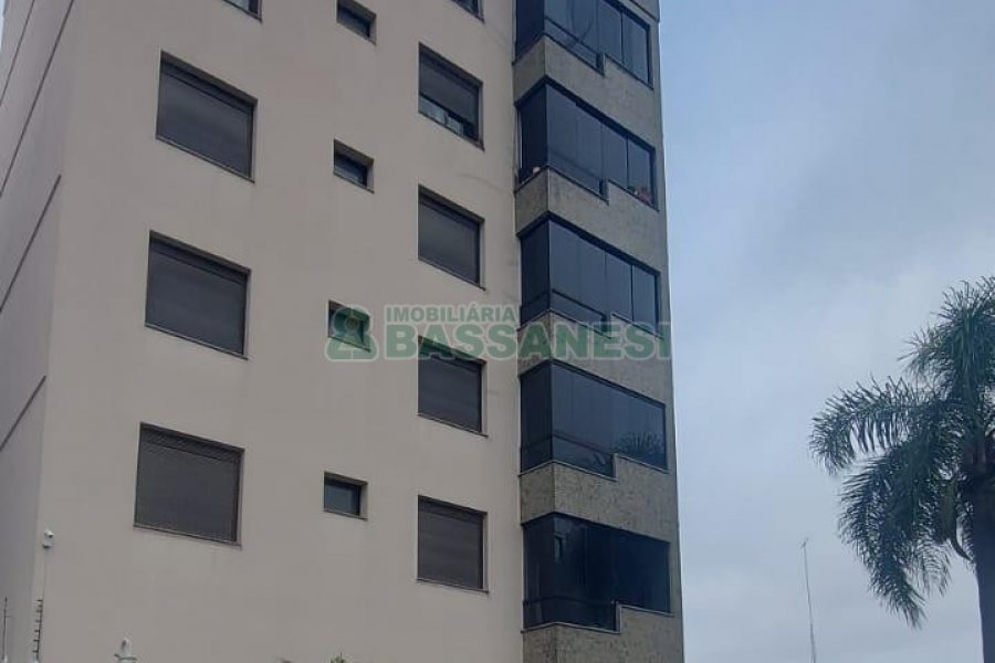 Apartamento com 94m², 3 dormitórios, 2 vagas, no bairro Pio X em Caxias do Sul para Alugar