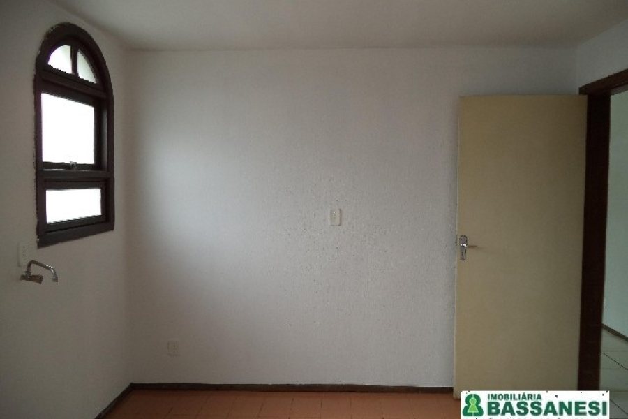 Apartamento com 102m², 3 dormitórios, 1 vaga, no bairro São José em Caxias do Sul para Comprar