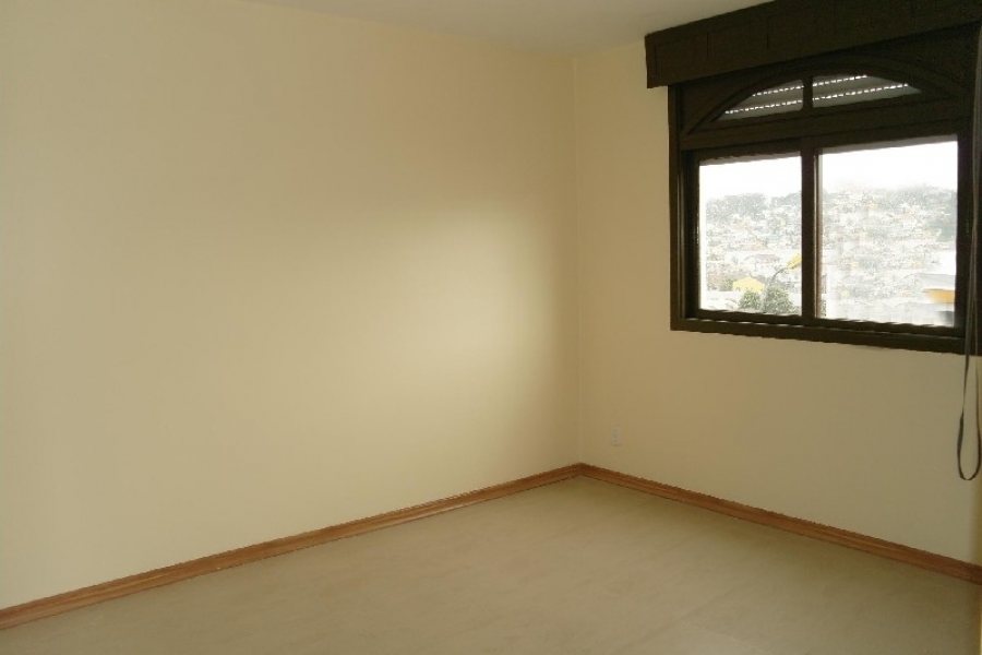 Apartamento com 74m², 2 dormitórios, 1 vaga, no bairro São José em Caxias do Sul para Comprar
