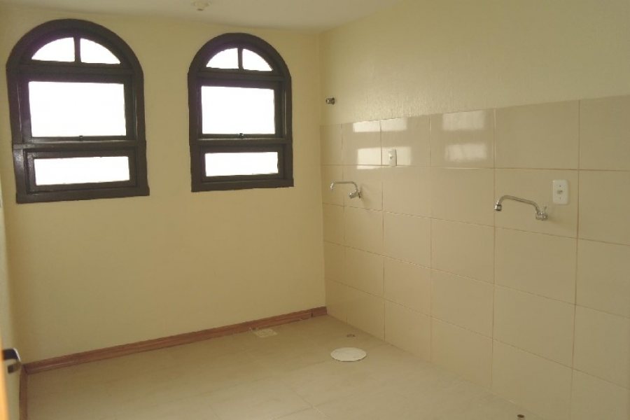 Apartamento com 74m², 2 dormitórios, 1 vaga, no bairro São José em Caxias do Sul para Comprar