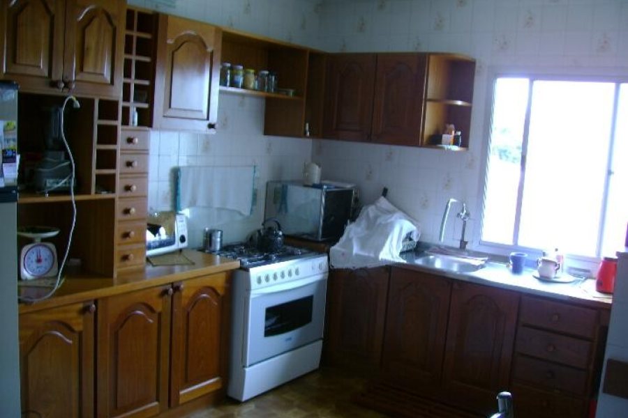 Apto Mobiliado com 90m², 2 dormitórios, 1 vaga, no bairro Centro em Caxias do Sul para Comprar