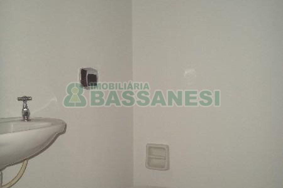 Loja com 380m², no bairro Santa Catarina em Caxias do Sul para Alugar