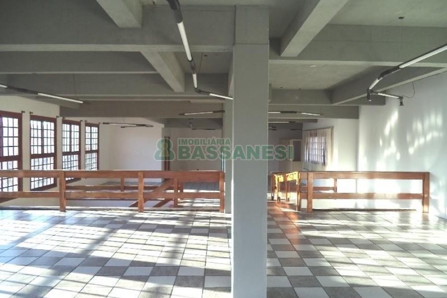 Loja com 380m², no bairro Santa Catarina em Caxias do Sul para Alugar