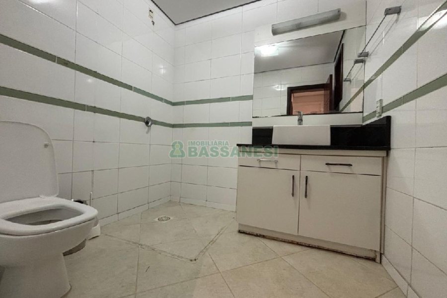 Loja com 78m², no bairro Centro em Caxias do Sul para Alugar
