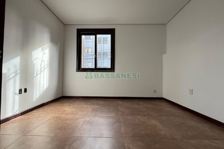 Loja com 78m², no bairro Centro em Caxias do Sul para Alugar