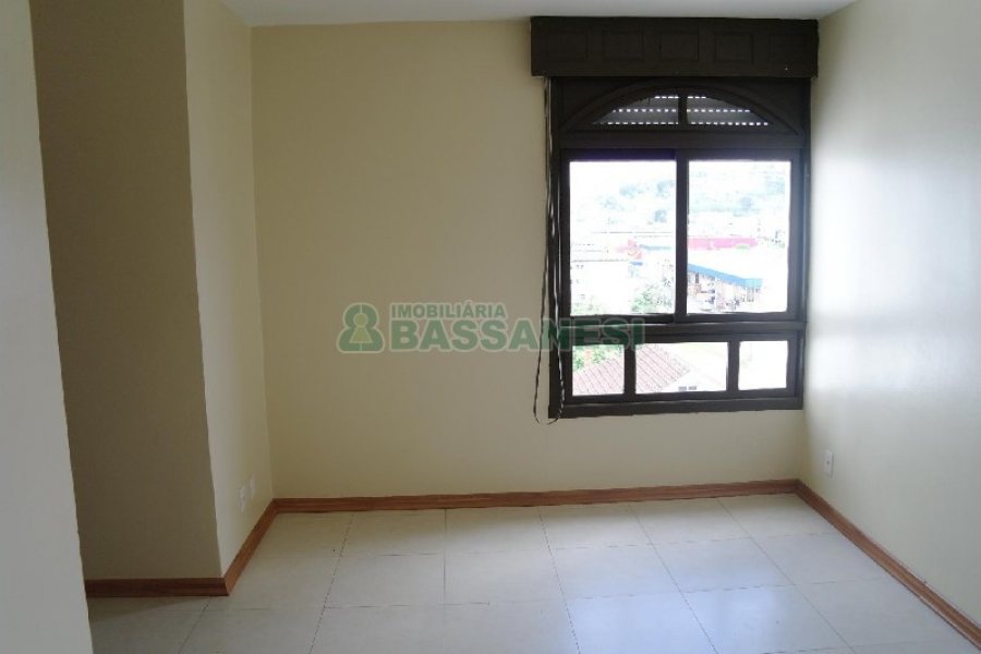 Apartamento com 74m², 2 dormitórios, 1 vaga, no bairro São José em Caxias do Sul para Comprar