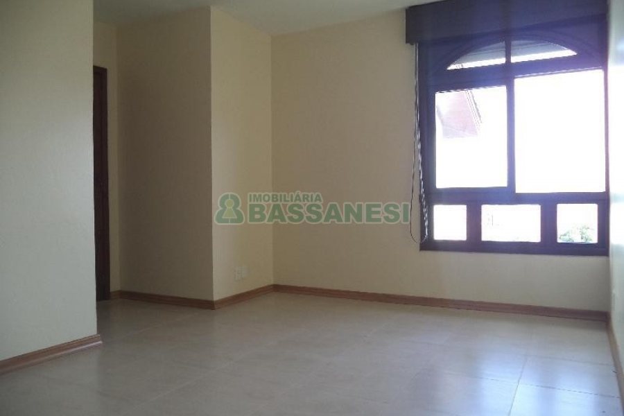 Apartamento com 49m², 2 dormitórios, 1 vaga, no bairro São José em Caxias do Sul para Comprar