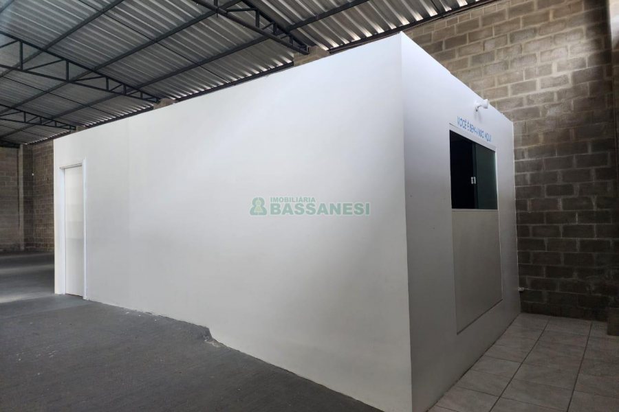 Loja com 280m², no bairro Centro em Caxias do Sul para Alugar